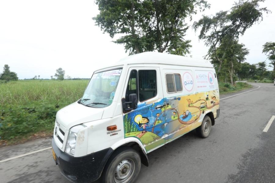 Balrampur Foundation strengthens science education in rural India through Mobile Science Lab Project